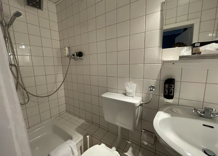 Astoria Bad Wildstein 特拉本特拉巴赫