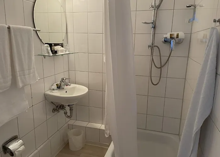 Astoria Bad Wildstein 特拉本特拉巴赫